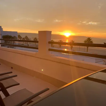 Vista Al Mar Primera En La Playa 巴尔巴特